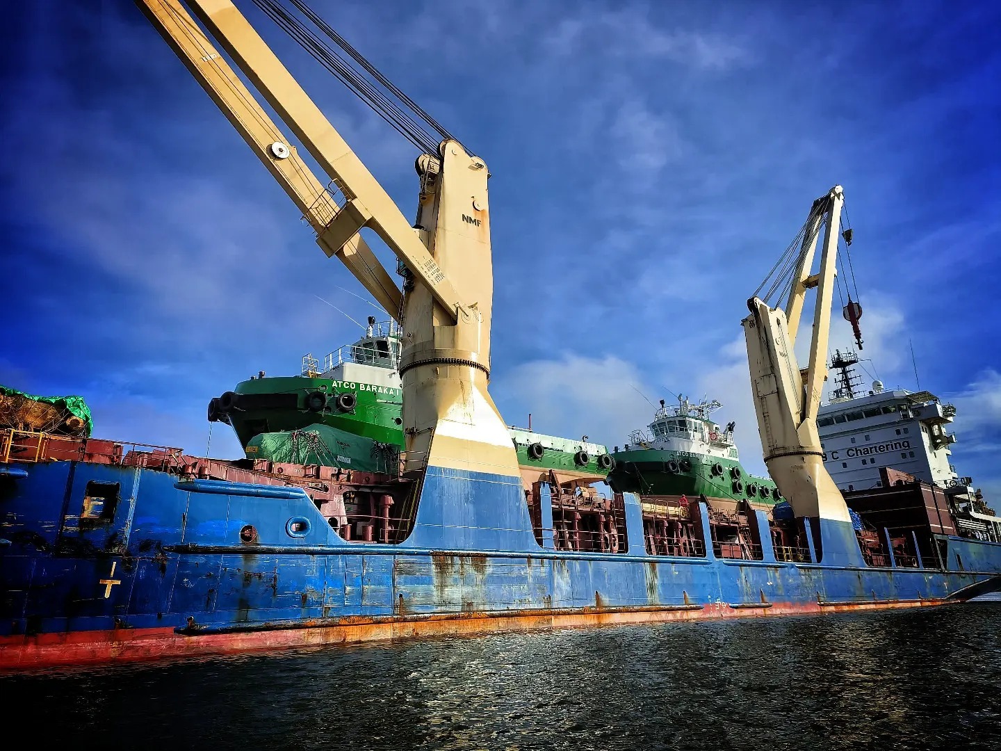 Heavy Lift & Specialized Transshipment